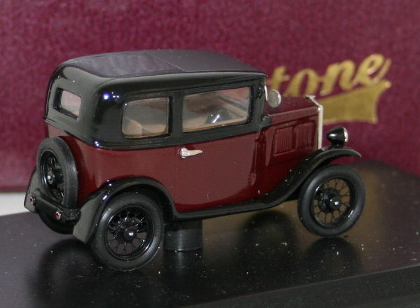 MILESTONE MINIATURES 1/43 SCALE MM1R - 1932 AUSTIN 7 SALOON - BLACK / MAROON