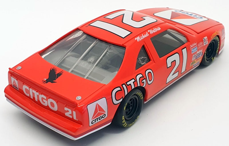 Revell 1/24 Scale 3908 - Stock Car Ford #21 M.Waltrip - Orange