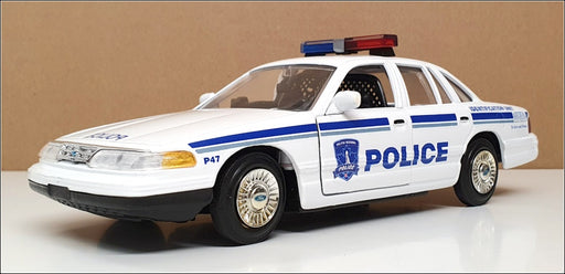 Motormax 1/24 Scale 76102B - Ford Crown Victoria Police - Halifax Regional