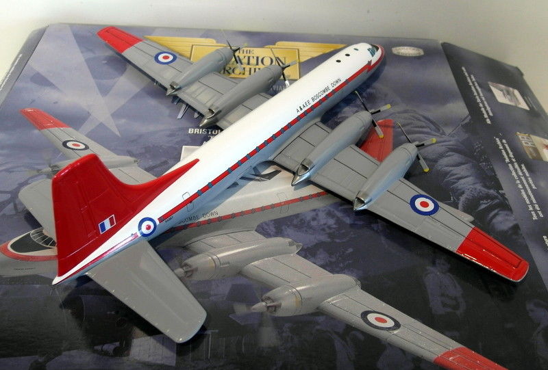 Corgi 1/144 AA31502 Bristol Britannia 312F XX-367 Team Spirit