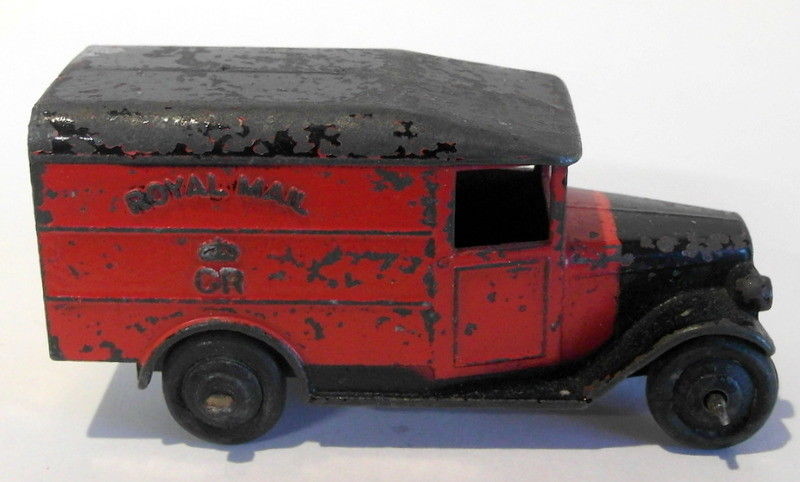 Vintage Dinky 34B - Postal Van Royal Mail - Red Black Tyres