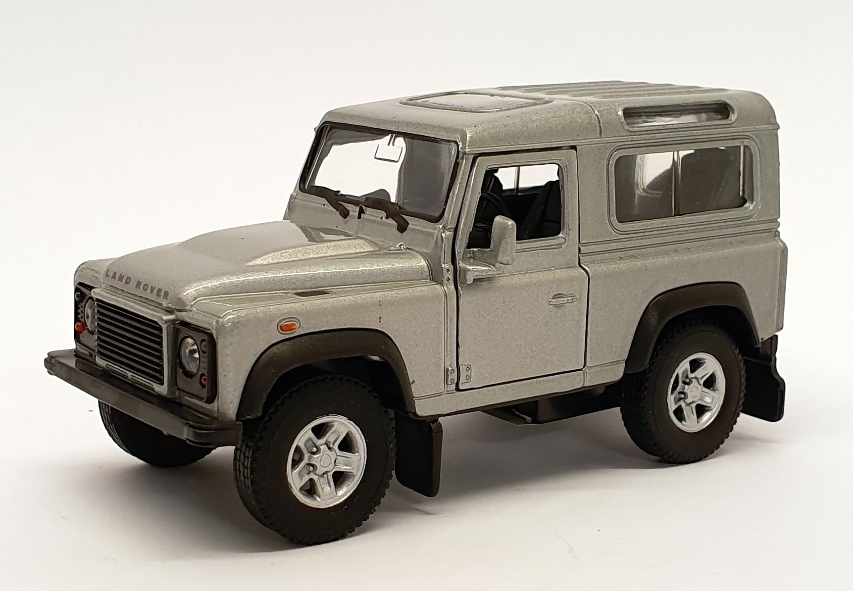 Land Rover Defender - Silver - Kinsmart Pull Back & Go Diecast Metal Model Car