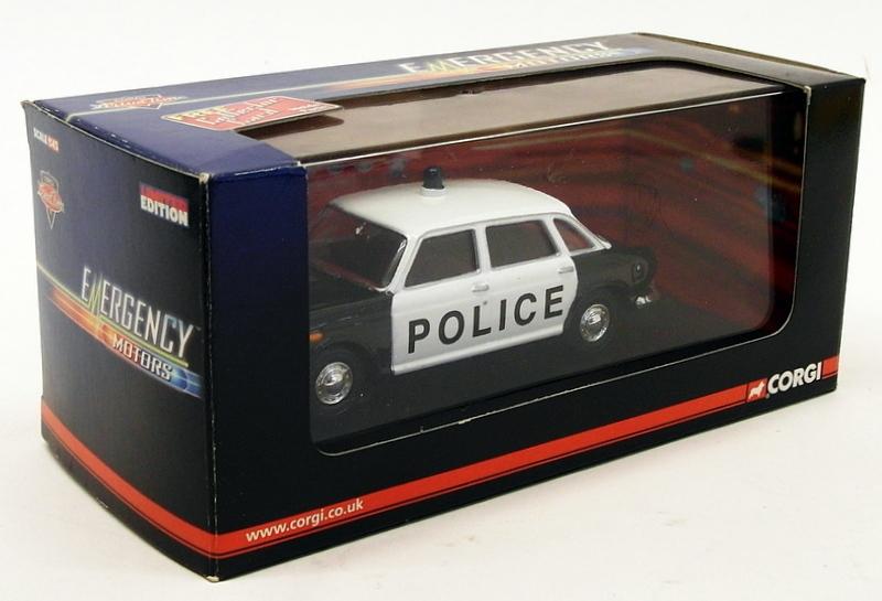 Corgi 1/43 Scale Model Car VA08911 - Austin 1800 - Durham Police