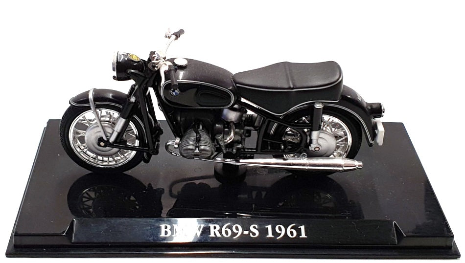 Atlas Editions 1/24 Scale 4 658 107 - BMW R69-S Motorbike - Black