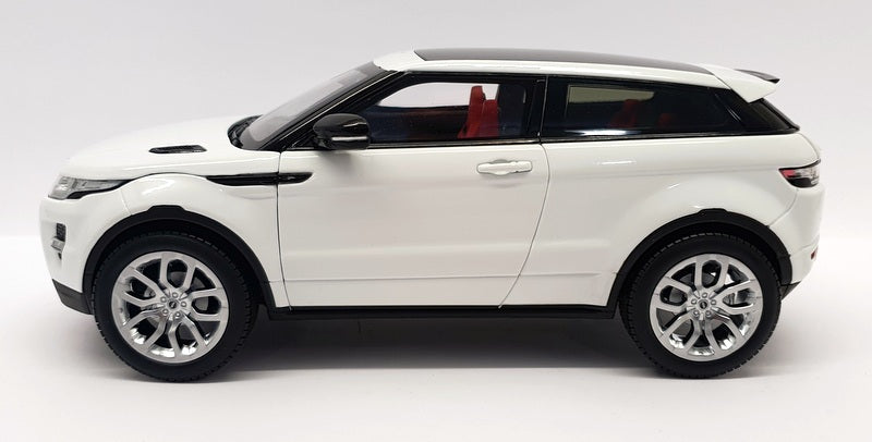 GT Autos 1/18 Scale Model Car RN141280 - 2011 Range Rover Evoque - White