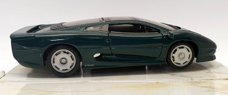 Maisto 1/24 Scale Diecast Model Car 31907 - 1992 Jaguar XJ220 - Green