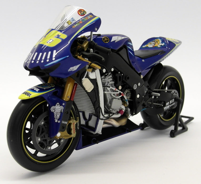 Minichamps Yamaha YZR 500 Max Biaggi Svetové MotoGP 2000 1:12 Minichamps Yamaha YZR 500 Max Biaggi Svetové MotoGP 2000 1:12