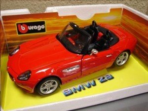 Burago 1/18 Scale Diecast 33772 BMW Z8 Red Roadster Model Car
