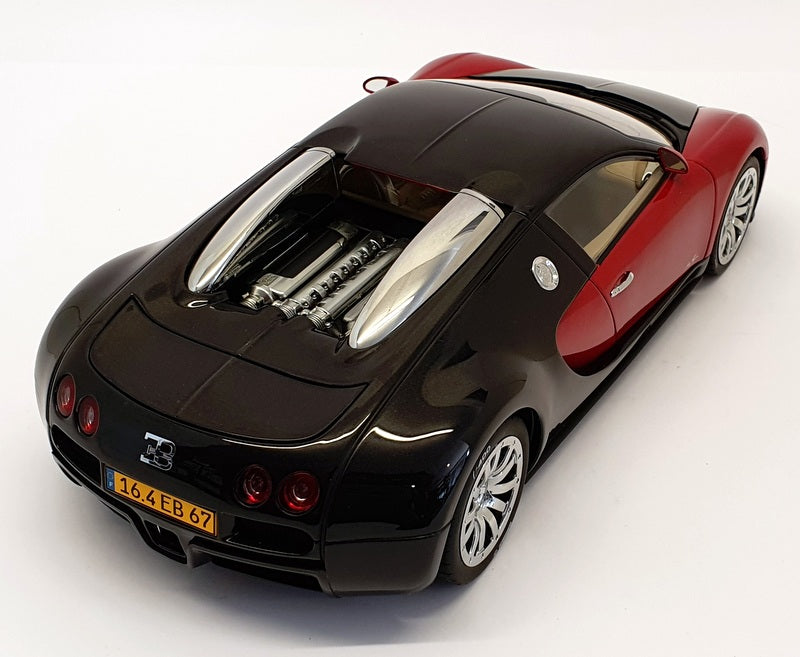 AutoArt 1/18 Scale Diecast 70901 - Bugatti EB 16.4 Veyron - Black/Red