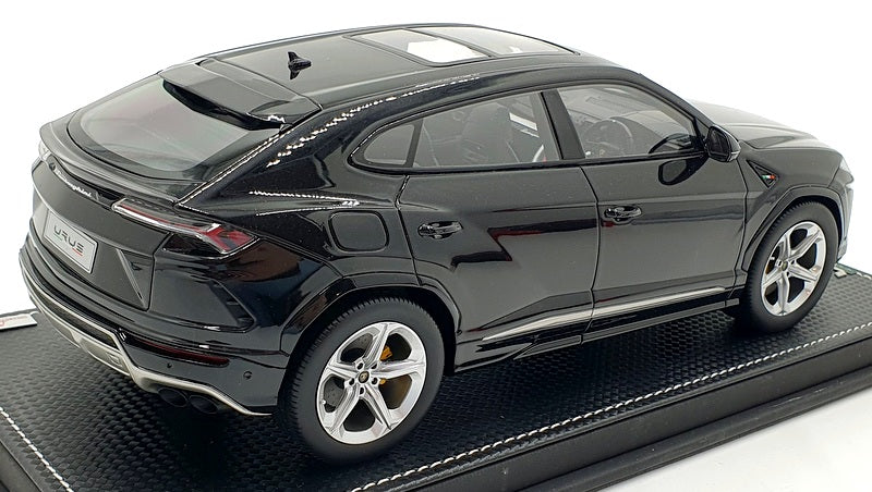 MR Models 1/18 Scale LAMBO032F - Lamborghini Urus - Metallic Black