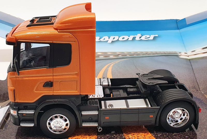 Welly 1/32 Scale Model Truck 32625W - Scania R470 Transporter
