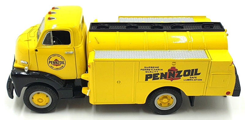 First Gear 1/34 Scale 19-1059 - 1952 GMC Fuel Tanker Pennzoil
