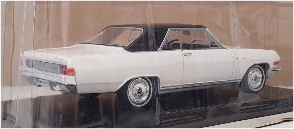 Hachette 1/24 Scale G1648005 - 1965 Opel Diplomat V8 Coupe - White/Black