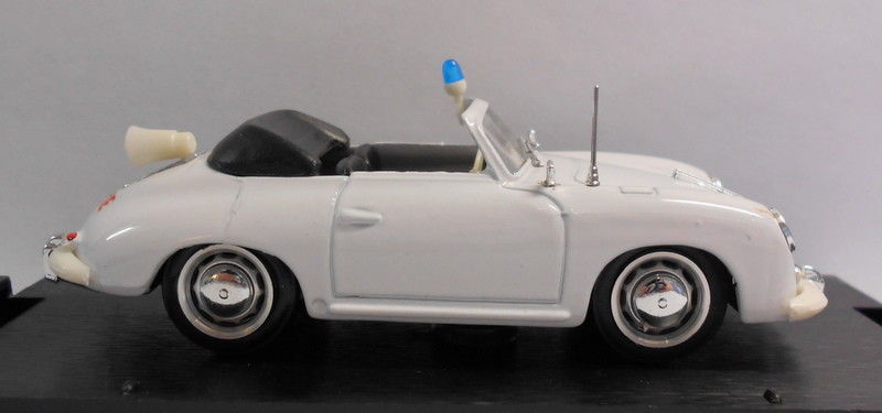 Brumm 1/43 Scale Metal Model - R198B PORSCHE 356 POLIZIA 1952