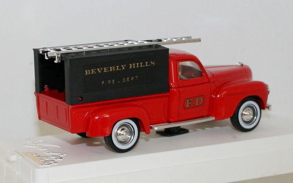 SOLIDO 1/43 SCALE 4425 - DODGE POMPIERS - BEVERLY HILLS FIRE DEPT
