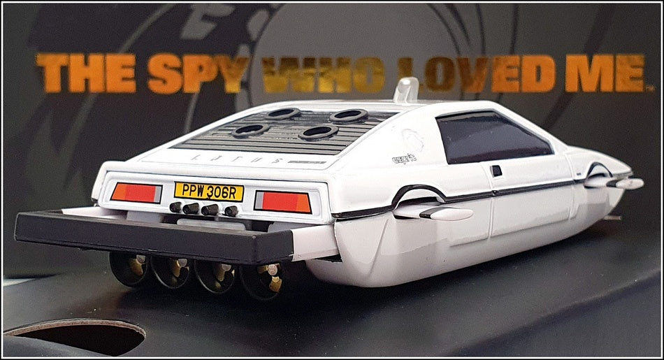 Corgi 1/36 Scale CC04514 - Lotus Esprit Submarine Bond 007 The Spy Who Loved Me