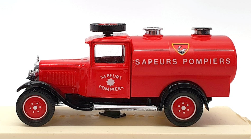 Solido 1/43 Scale 4422 - Citroen C4F Citerne Fire Tanker Truck - Red