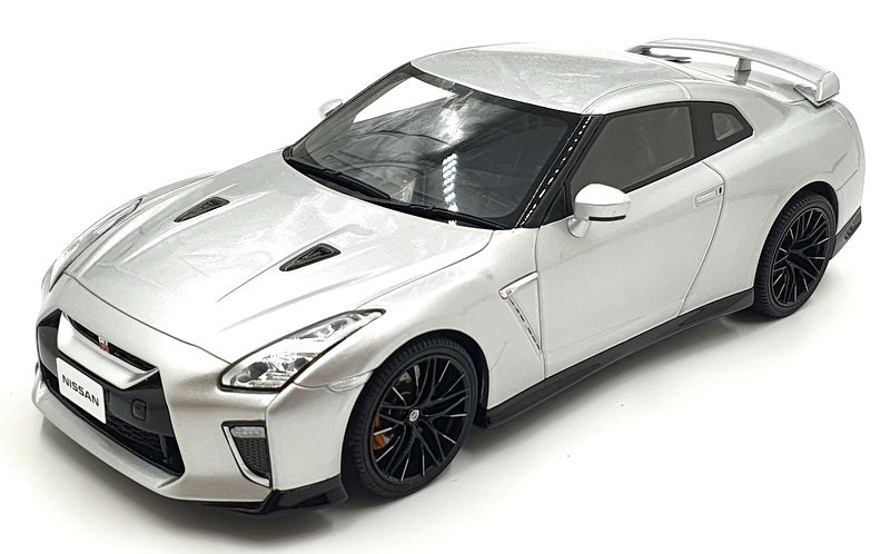 Kyosho 1/18 Scale Diecast KSR18044S - Nissan GT-R Premium edition - Silver