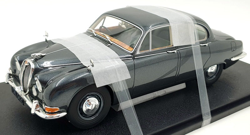 Cult Models 1/18 Scale CML054-2 - Jaguar S-Type - Metallic Green