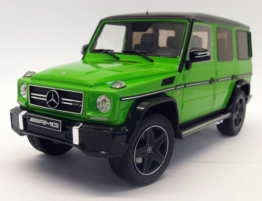 iScale 1/18 Scale 00037 - Mercedes-Benz AMG G63 Bright Green