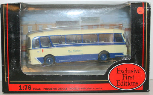 EFE 1/76 12102 CAVALIER COACH EAST YORKSHIRE HULL