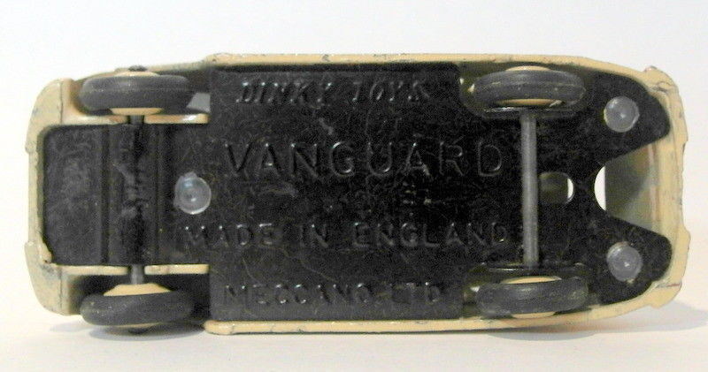 Vintage Dinky 40E - Standard Vanguard - Cream