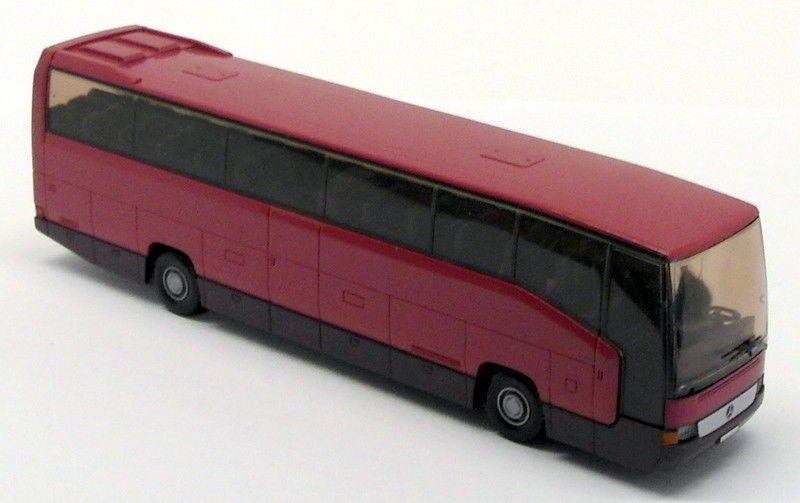 Wiking HO Gauge 1/87 Scale 63901 - Mercedes Benz Coach - Red