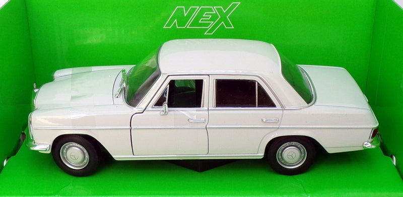 Welly 1/24 Scale Model Car 24091W - Mercedes Benz 220 - White