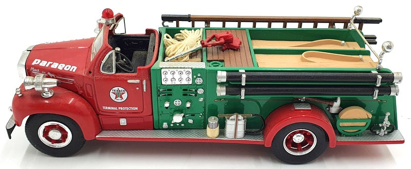 First Gear 1/34 Scale 19-2368 - 1960 Mack B-61 Pumper Texaco Paragon