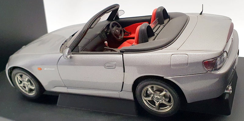 Autoart 1/18 Scale 73207 - Honda S 2000 US Version - Silver