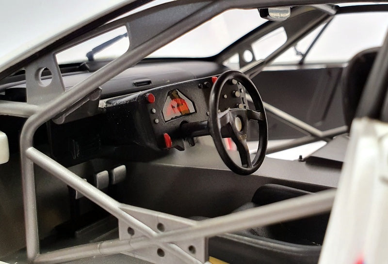 UT Models 1/18 Diecast 39677 -Opel Calibra Rosberg 1996 - J.J.Lehto