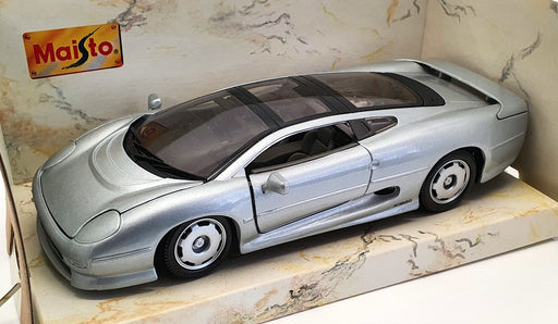 Maisto 1/24 Scale Model Car 31907 - 1992 Jaguar XJ220 - Silver