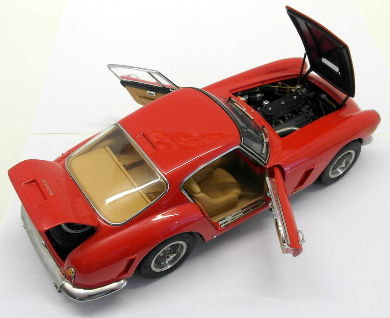 CMC 1/18 Scale M-046 - 1961 Ferrari 250 GT Berlinetta Passo Corto SWB - Red