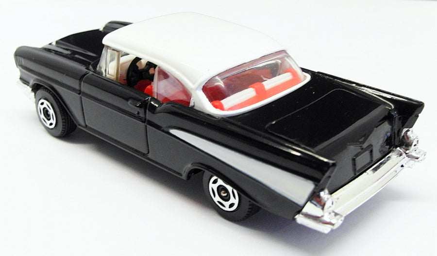 Corgi 1/43 Scale C825/1 - 1957 Chevrolet Bel Air - Black/White
