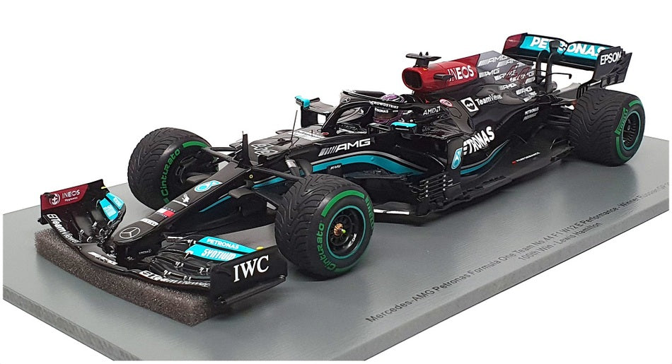 Spark 1/18 Scale 18S604 - F1 Mercedes AMG Winner Russian GP 2021 L. Hamilton