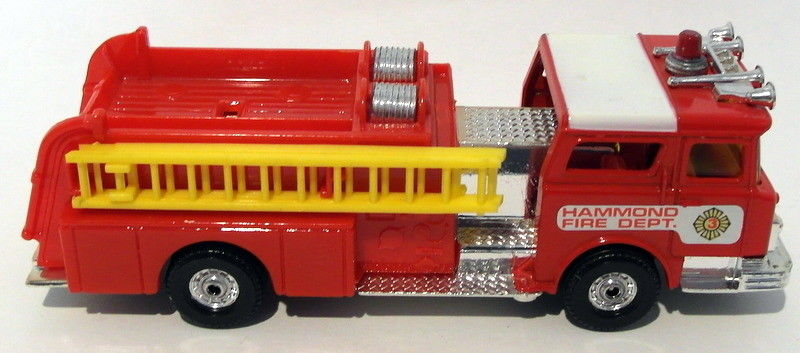 Corgi Diecast 2029 - Mack Fire Pumper - Red