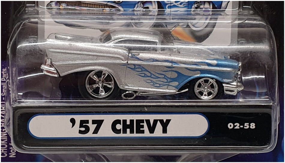 Muscle Machines 1/64 Scale 71161 02-58 - 1957 Chevrolet - Silver/Blue