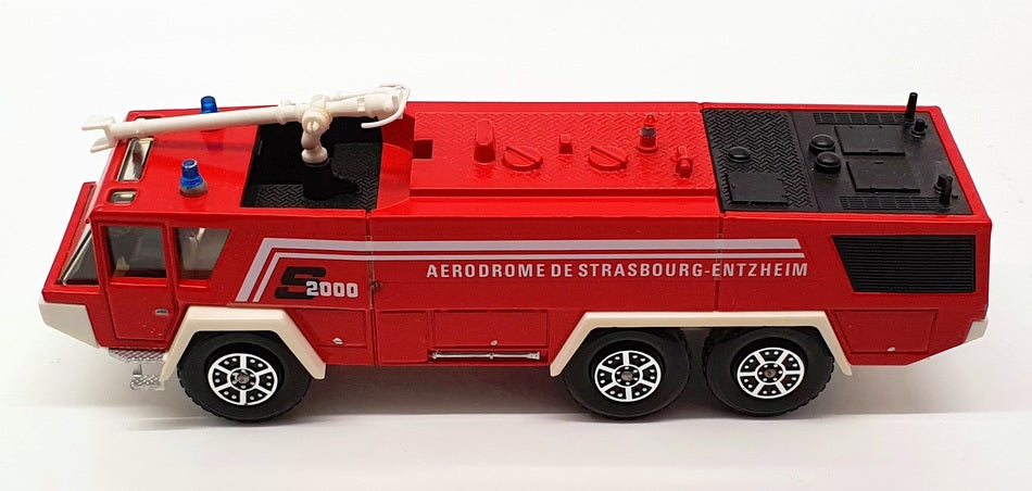 Solido 1/63 Scale 3123 - Sides 2000 Airport Fire Tender (Strasbourg Red