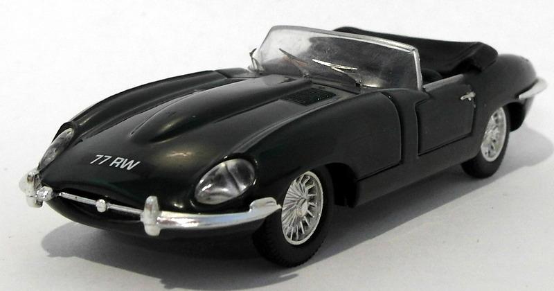 Corgi 1/43 Scale Diecast AN04909 - Jaguar E-Type S1 3.8L - British Racing Green