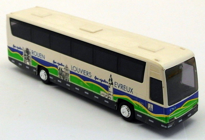 Praline HO Gauge 1/87 Scale 53 - Renault FR1 GTX Mack USA Coach