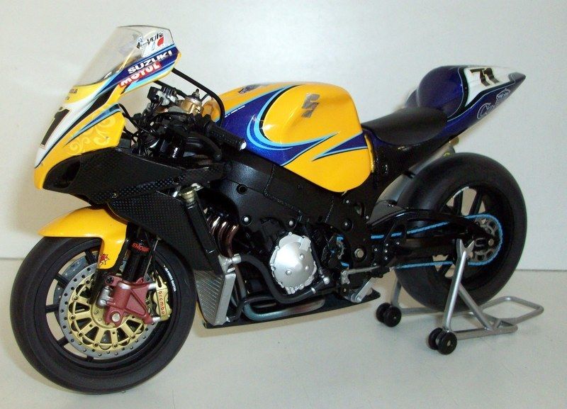Minichamps 1/12 Scale - 122 062271 Suzuki GSXR-1000 Team Alstare Corona Kagayama