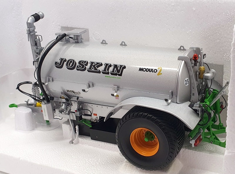 Universal Hobbies 1/32 UH2869 - Joskin Modulo2 11000 ME - Silver
