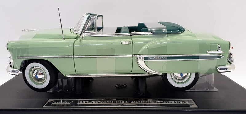 Sunstar 1/18 Scale Model 1624 - 1953 Chevrolet Bel Air Conv - Surf Green