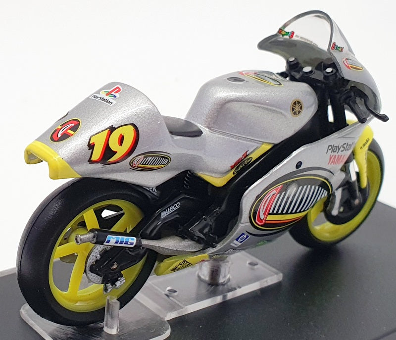 Altaya 1/24 Scale Model Motorcycle AL280129 - 2000 Yamaha YZR 250 Oliver Jacque