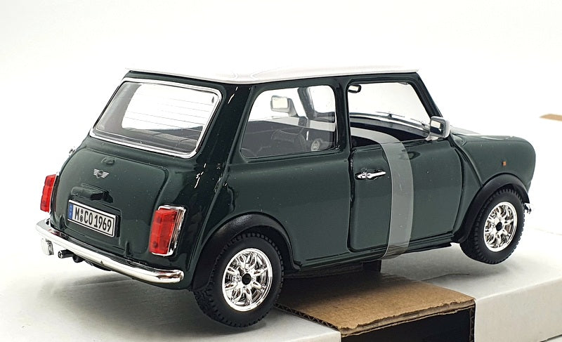 Burago 1/24 Scale Diecast #18-22011G - Mini Cooper 1969 - Green/White