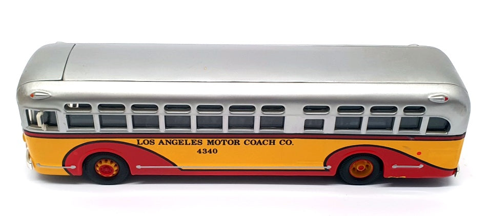 Corgi 1/50 Scale Model Bus 97635 - GM Los Angeles Motor Coach