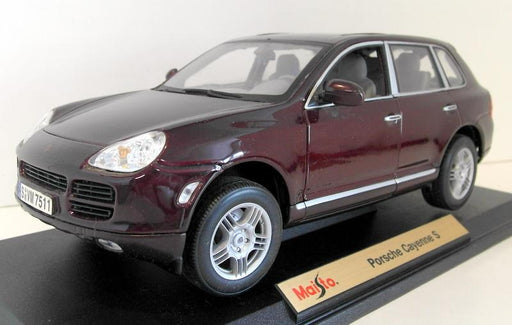 Maisto 1/18 Scale Diecast 31635 - Porsche Cayenne S - Dark red