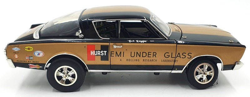 Diecast Promotions 1/18 Scale DC1822K - 1966 Plymouth Barracuda With Case