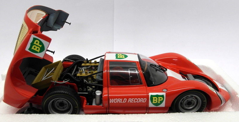 Minichamps 1/18 Scale Diecast 100 676100 Porsche 906E BP Monza 67 Model Car