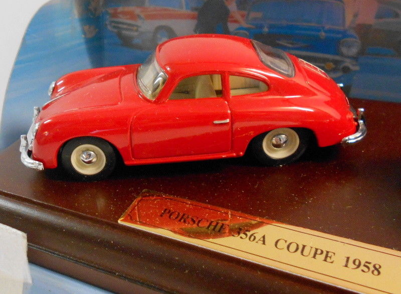 Dinky 1/43 Scale Diecast Model DY-902 CLASSIC SPORTS CARS SERIES 1